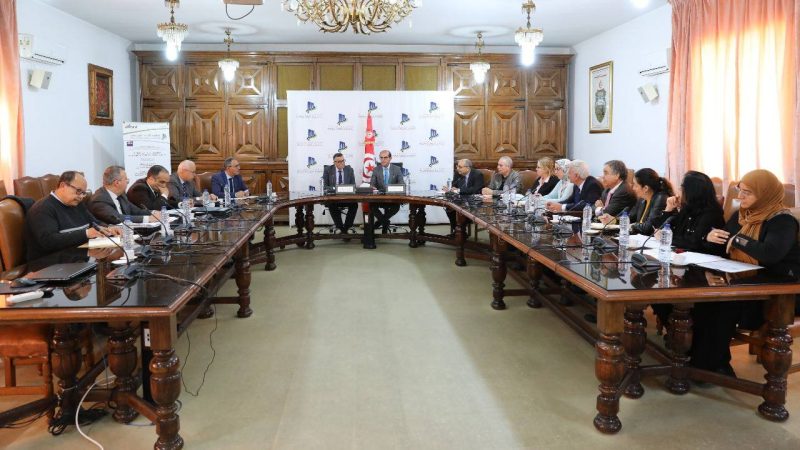 وزيرا التجهيز وأملاك الدّولة يبحثان ...