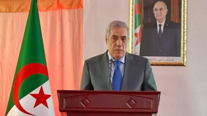 الجزائر: سيفي غريب وزيرا أول بالنيابة بعد إقالة نذير العرباوي