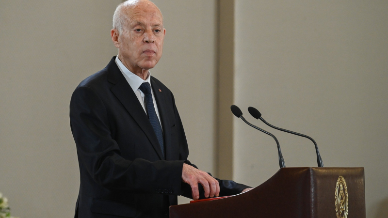 رئيس الجمهورية: 'الرضوخ للإملاءات الأجنبية من أبشع الجرائم في حقّ تونس