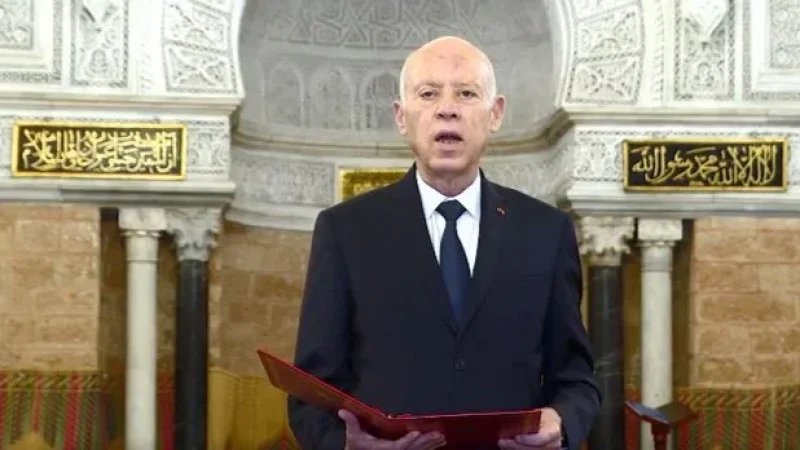 رئيس الجمهورية يؤكد على ضرورة التضامن والتكامل بين التونسيين في رمضان رئيس الجمهورية يؤكد على ضرورة التضامن والتكامل بين التونسيين في رمضان