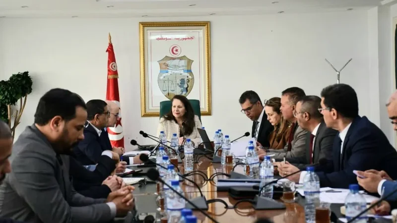 المصادقة على ميثاق التنافسية للنهوض بقطاع الصناعات الالكترونية