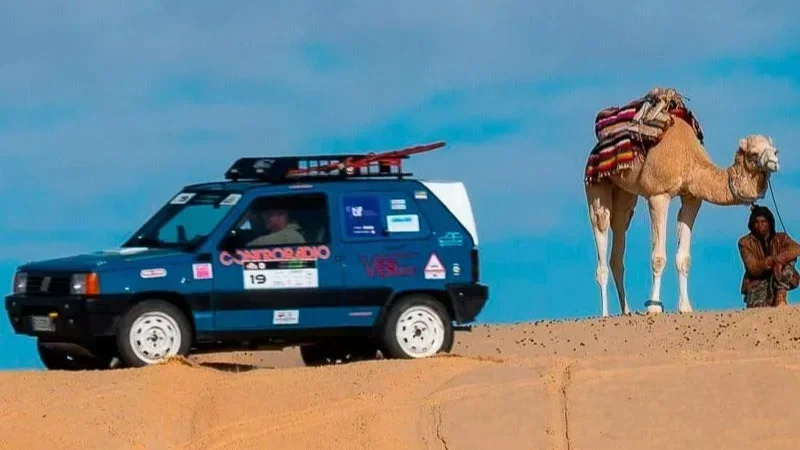 'Rallye Panda Desert' : des Européens explorent le désert de Douz
