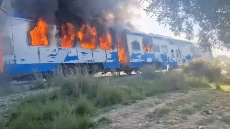 Incendie d’un train à Kalaa Seghira : Dix mandats de dépôt
