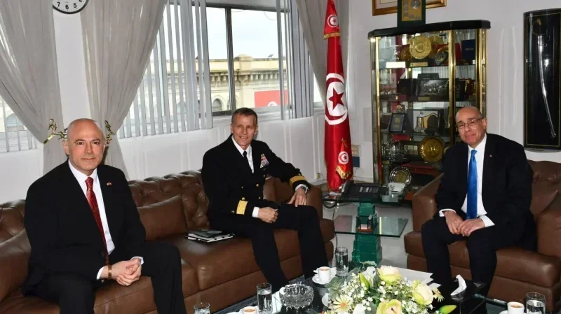 Tunisie-USA: renforcement de la coopération militaire et sécuritaire
