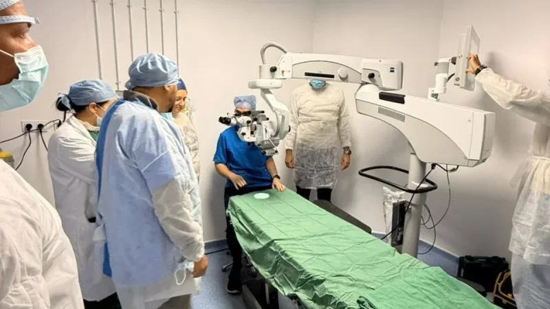 دعم مستشفى جندوبة بتجهيزات حديثة لجراحة العيون