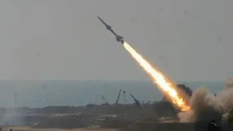 صاروخ يمني يستهدف الأراضي المحتلة