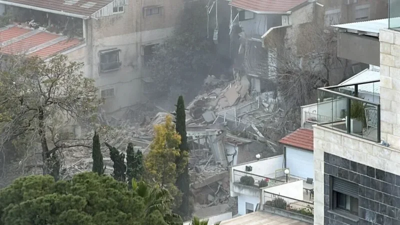 Immeuble détruit à Haïfa…deux morts israéliens