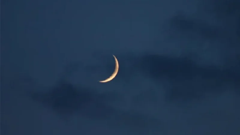 Samedi 18 avril, premier jour du mois de Dhou El- Kaada