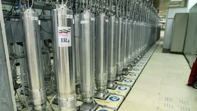 إيران تنفي موافقتها على نقل مخزونها من اليورانيوم المُخصّب