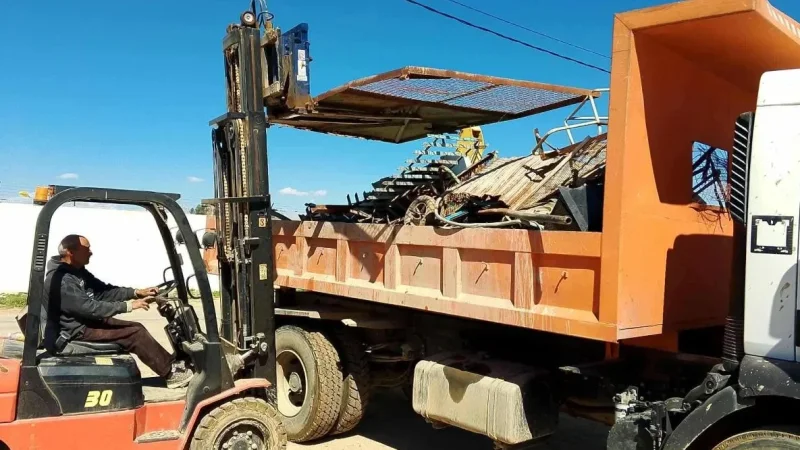 بوحجلة: تحويل منقولات حديدية غير صالحة للاستعمال إلى شركة الفولاذ