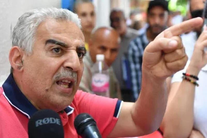 Le journaliste Zied El Heni condamné à un an de prison