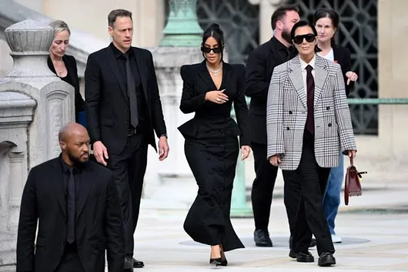 Kim Kardashian réclame 1 euro symbolique aux 'papys braqueurs'