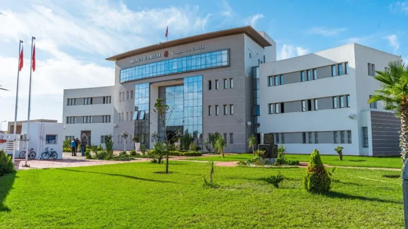 جامعة جندوبة تحدث أول قطب للطالب المبادر بالجامعات الجزائرية