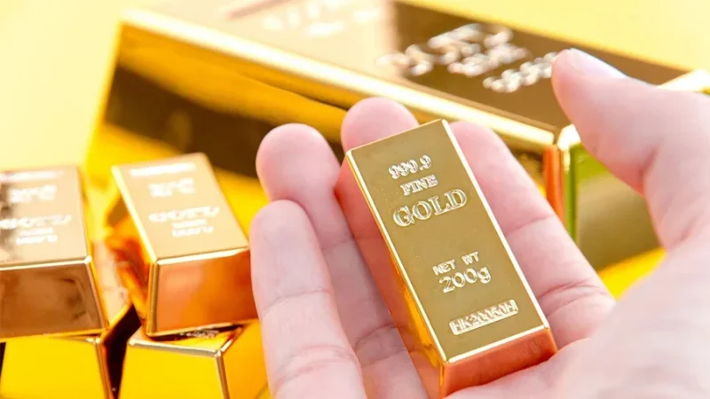 الذهب يرتفع مدعوما بتراجع النفط