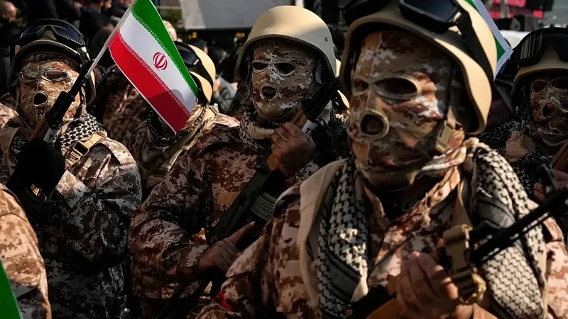 Iran: Deux militaires tués par des frappes israéliennes