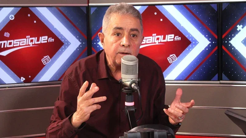 حسن بن عثمان يقدّم كتابه الجديد