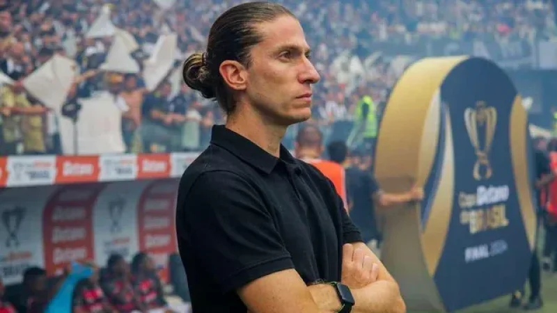 AS Monaco: Le Brésilien Filipe Luis, nouvel entraîneur
