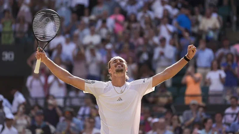 Wimbledon : Alexander Zverev facilement qualifié pour les demies