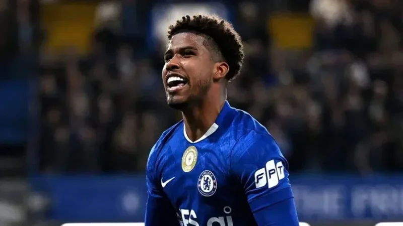 Le Brésilien Andrey Santos à Manchester United