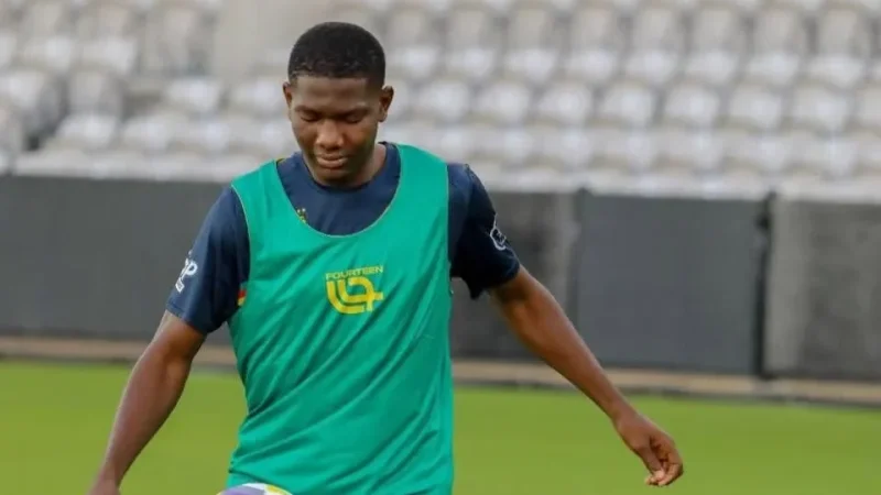 Le Camerounais Maël Fernandez Monyebe nouvelle recrue de l’EST