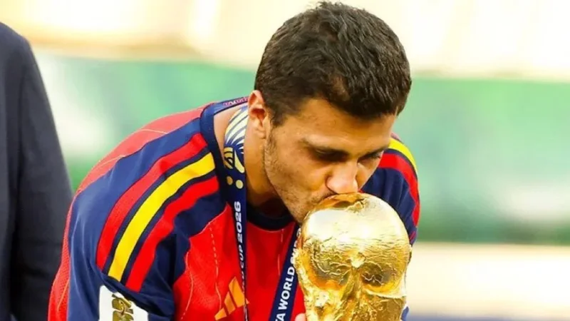 Courtisé par le Real Madrid, Rodri aurait choisi le Barça