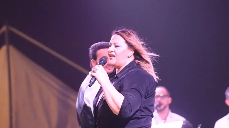 وعكة صحية تؤجّل عرض الفنانة أمينة فاخت في 'Foll’Amour'
