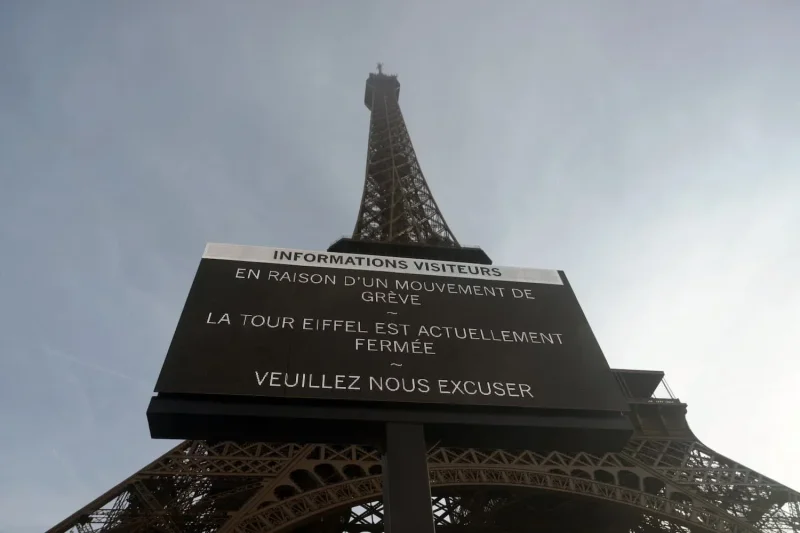 France : Grève et fermeture de la tour Eiffel..