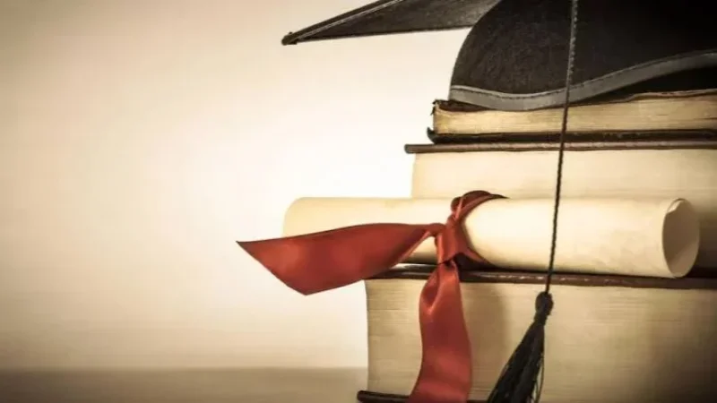 جامعة التعليم العالي تدعو إلى مفاوضات عاجلة بشأن الأنظمة الأساسية