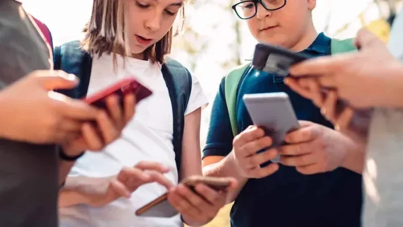 UE : Vers l’interdiction des réseaux sociaux aux moins de 13 ans