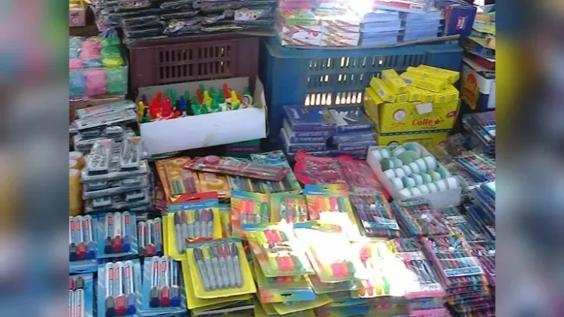 القصرين: حملات مراقبة بيع لوازم مدرسية تسفر عن رصد عدة مخالفات