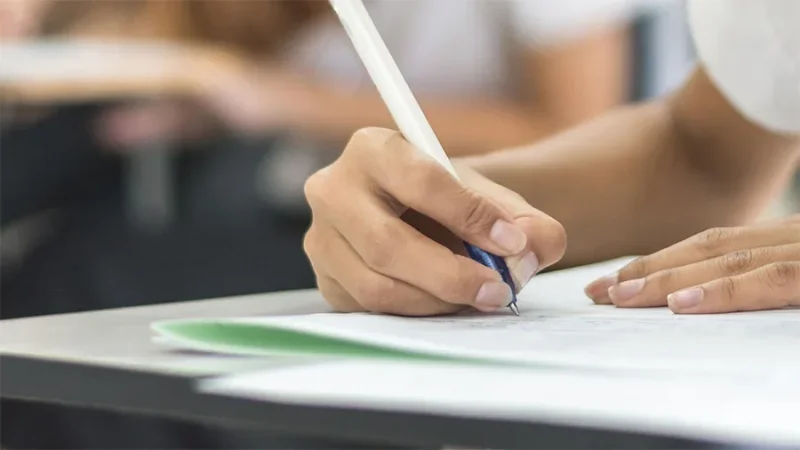 وزارة التربية تكشف عن روزنامة الفروض والاختبارات بالإعداديات والمعاهد