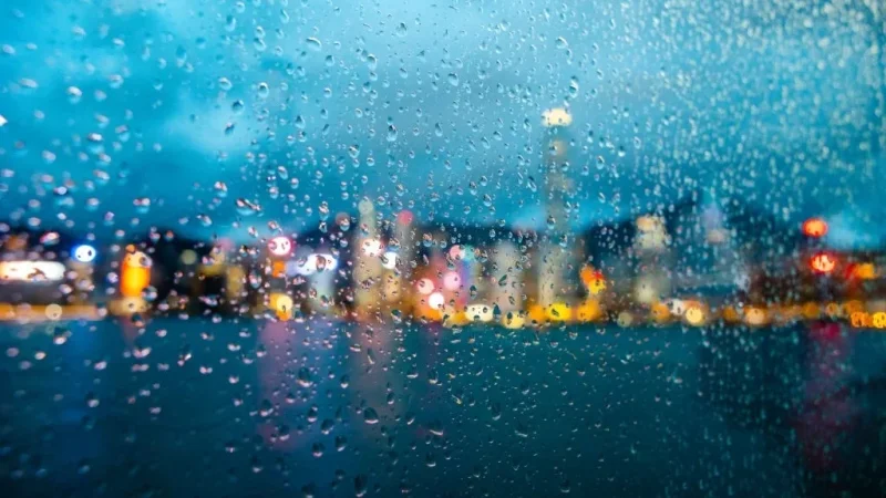 خلايا رعدية وأمطار غزيرة بالوسط الغربي هذا المساء