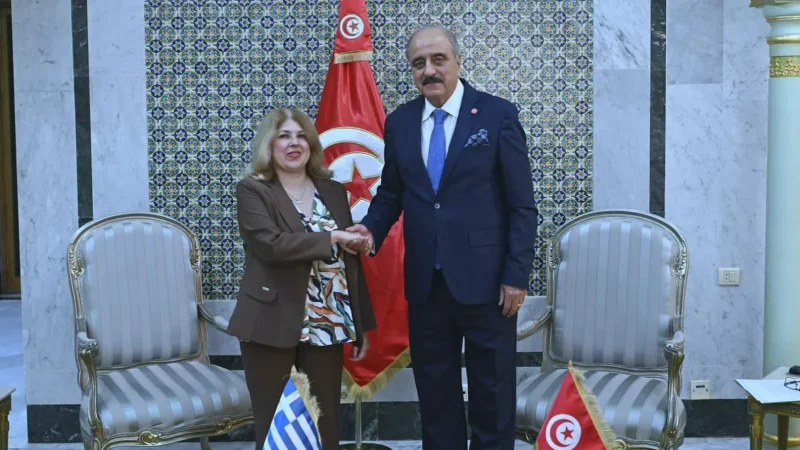 النفطي يؤكد أهمية تعزيز التعاون التونسي اليوناني