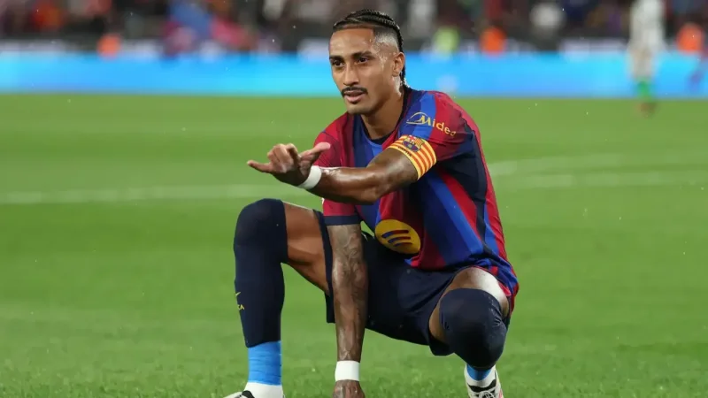 رافينيا يغيب عن مباراتي برشلونة المقبلتين لتجنب تجدد الإصابة