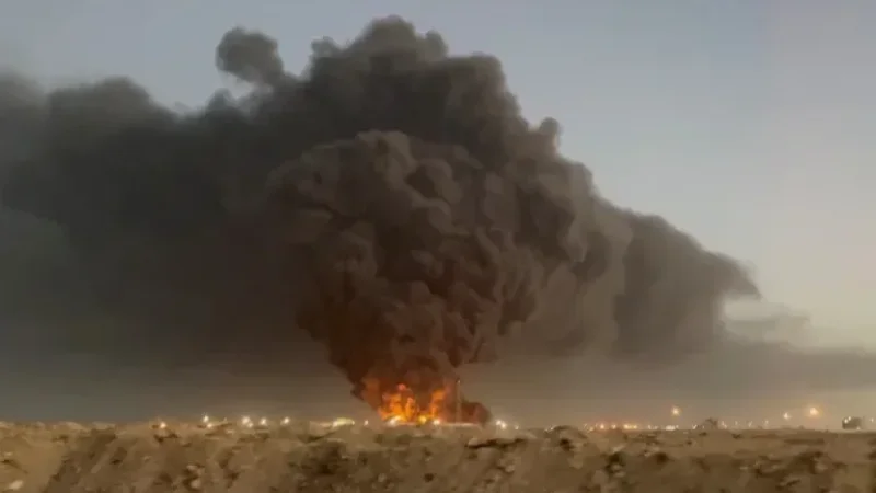 السعودية تقصف العاصمة اليمنية والحوثيون يتوعدون بالرد