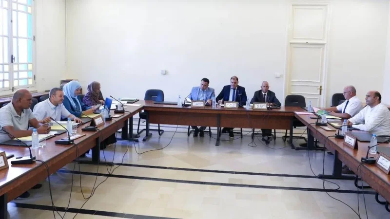 المصادقة على مشروعي قانونين بشأن الخدمات الجوية مع سلطنة عُمان والكويت
