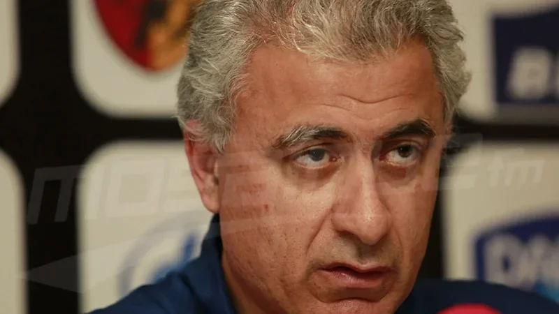 نادي قسنطينة الجزائري ينهي مهام المدرب منذر الكبير