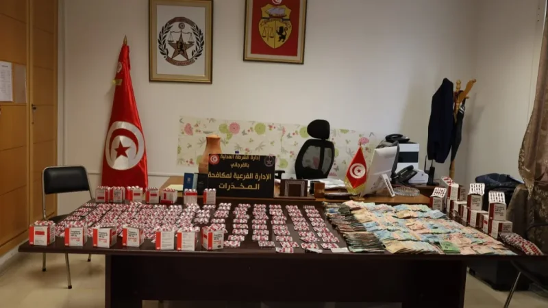 تفكيك شبكة لترويج المخدّرات