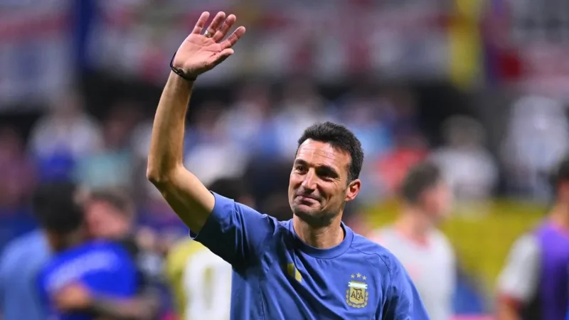سكالوني يحسم مستقبله مع منتخب الأرجنتين
