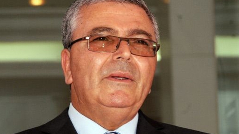 عبد الكريم الزبيدي على رأس وزارة الدفاع مجدّدا عبد الكريم الزبيدي على رأس وزارة الدفاع مجدّدا
