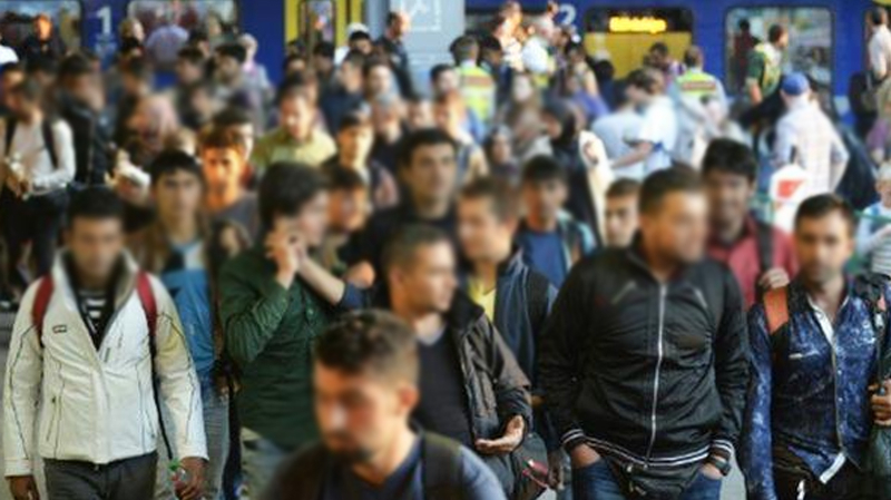 وصول 800 تونسيا إلى مازارا ديل فالو بإيطاليا عبر قوارب هجرة غير شرعية