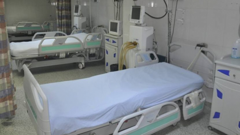 أطباء يطالبون الشاهد بإنقاذ المستشفيات من الإفلاس أطباء