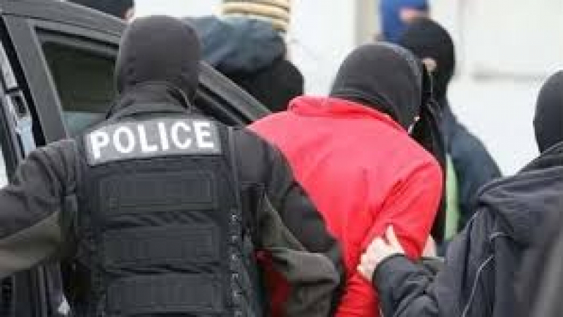 الكاف: ايقاف شخص يشتبه في انضمامه إلى مجموعات إرهابية الكاف: ايقاف شخص يشتبه في انضمامه إلى مجموعات إرهابية