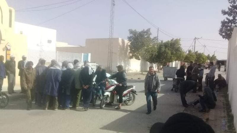 منزل بوزيان:ناشطان موقوفان يدخلان في اضراب عن الطعام منزل بوزيان:ناشطان موقوفان يدخلان في اضراب عن الطعام