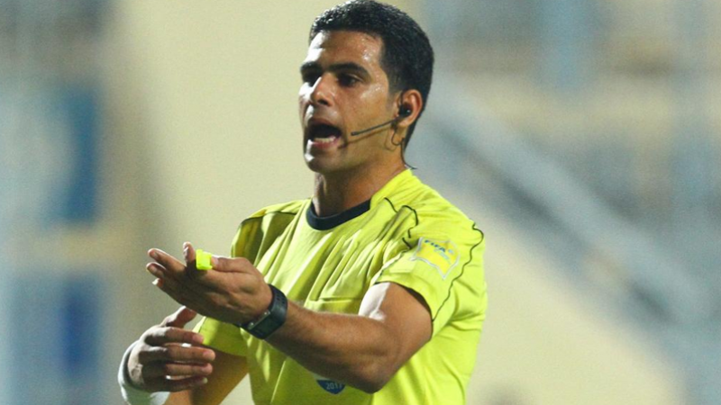 حكم مصري يدير كلاسيكو الافريقي والنجم ذهابا وإيابا حكم مصري يدير كلاسيكو الافريقي والنجم ذهابا وإيابا