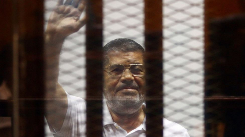 دون مراسم تشييع: محمد مرسي يوارى الثرى محمد مرسي