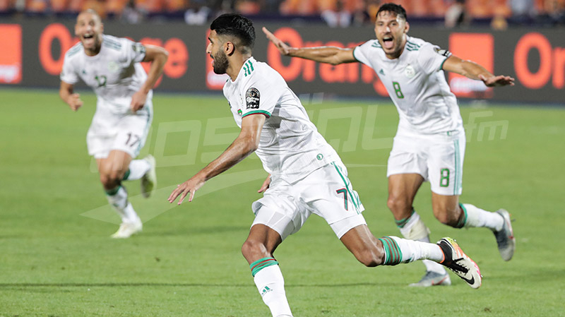 رياض محرز أفضل لاعب في مباراة الجزائر ونيجيريا رياض محرز أفضل لاعب في مباراة الجزائر ونيجيريا