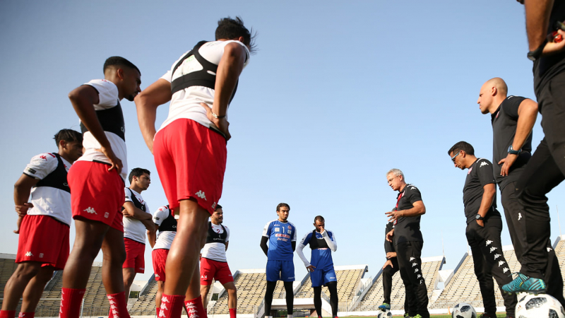 انطلاق تربص المنتخب الوطني و تواصل توافد اللاعبين انطلاق تربص المنتخب الوطني و تواصل توافد اللاعبين