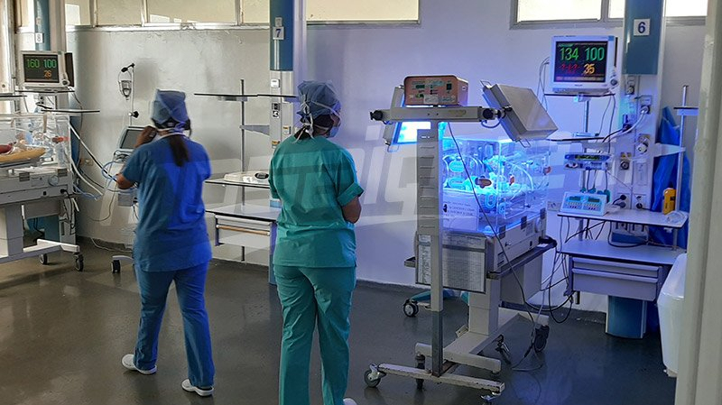 إمرأة تلد 5 رضّع في صحة جيدة إمرأة تلد 5 رضّع في صحة جيدة