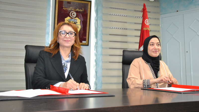 اتفاقية بين وزارة التكوين المهني والتشغيل وبلدية تونس اتفاقية